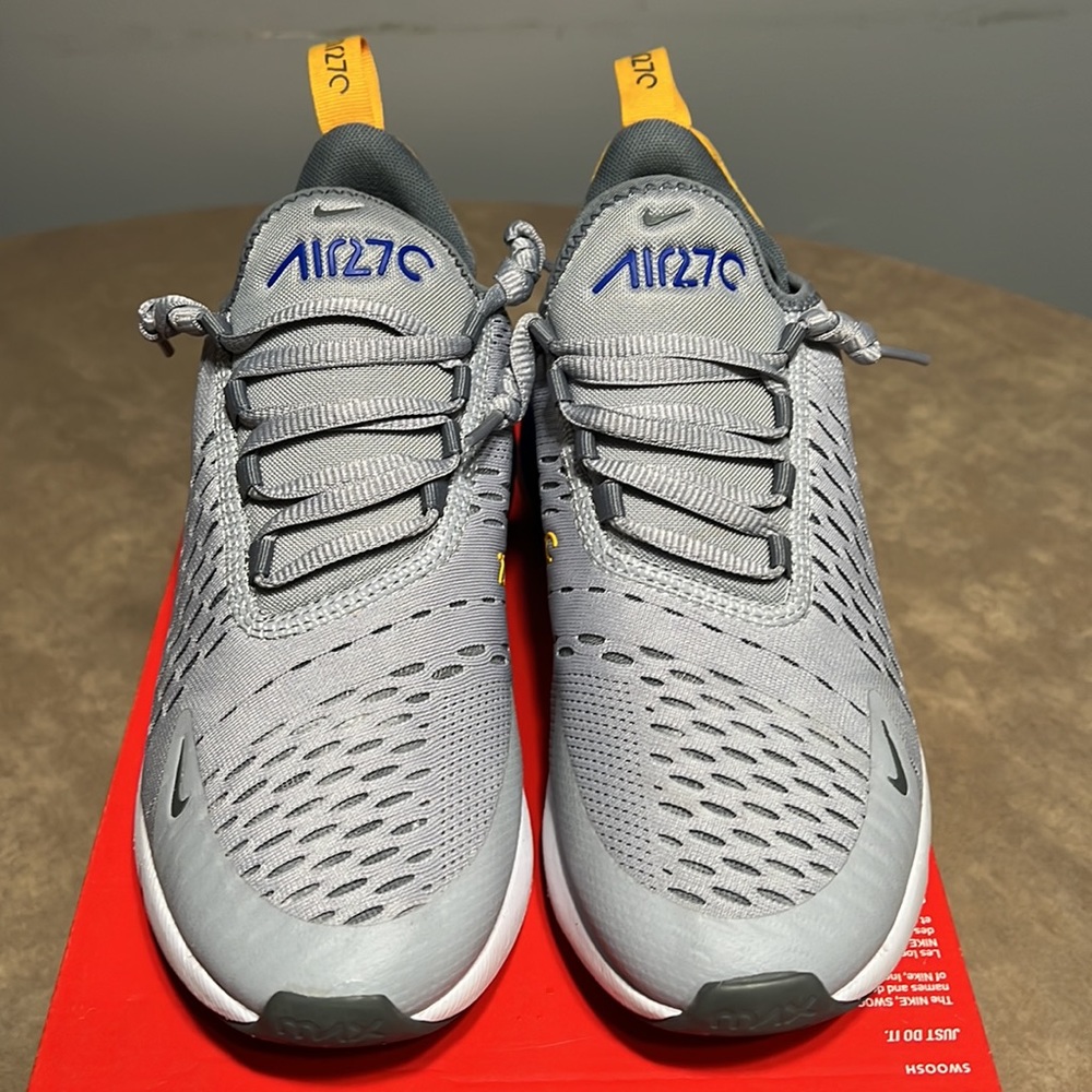Nike Air Max 270 (GS) 5 Youth/ 6.5 Women